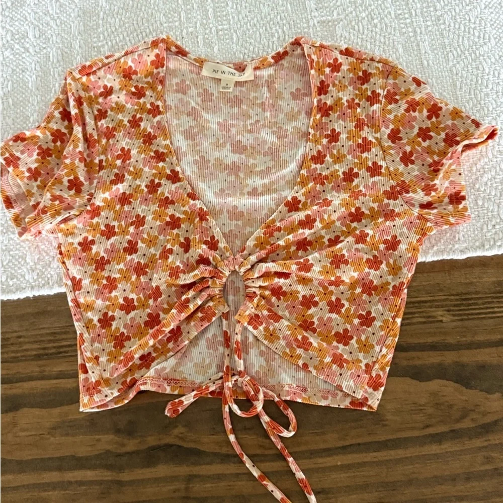 Floral Tie-Front Crop Top
